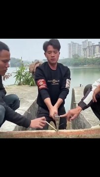 Un coup de hache précis mais très risqué