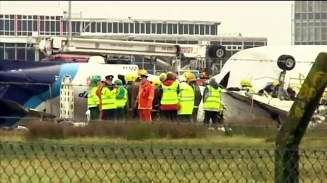 MayDay Desastres Aéreos - Fechado Para Pouso