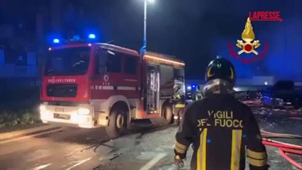 Catania, palazzina crolla dopo esplosione: vigili del fuoco sulla scena