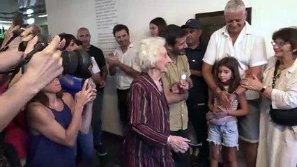 Avós da Praça de Maio encontram neta nº 139 roubada na ditadura argentina