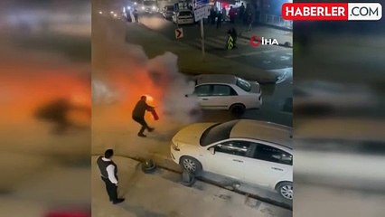 Arnavutköy'de Seyir Halindeki Otomobil Alev Alev Yandı