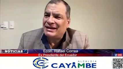 Momento en que se cae el ex mandatario de Ecuador