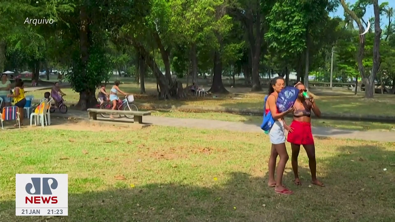 Meteorologista analisa previsão de temperaturas máximas para os próximos dias no Brasil