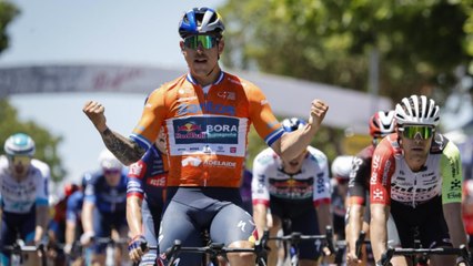 Cycling - Santos Tour Down Under 2025 - Resume and Highlights of Stage 2...  Sam Welsford crashes and wins the stage