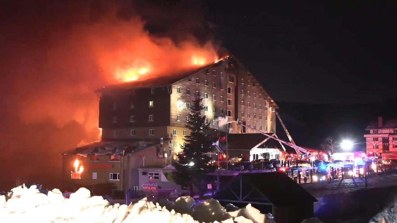 Türkei: Mehr als 60 Tote bei Brand in Ski-Hotel