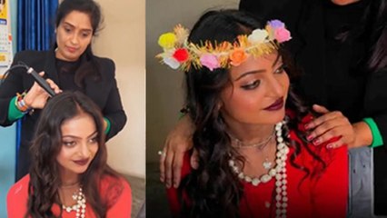 Mahakumbh 2025: Monalisa Parlour Inside Video Viral, Makeover के बाद Troll...| Boldsky