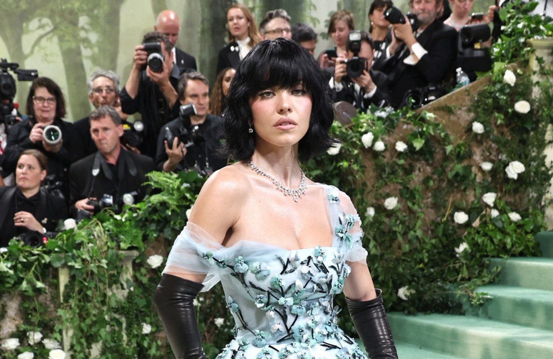 Sydney sweeney: neue rolle in ,die maske des roten todes‘