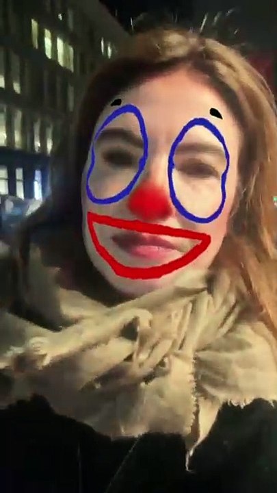 Luciana Gimenez reclama da alta do dólar durante férias em NY: 'Ganho em real'