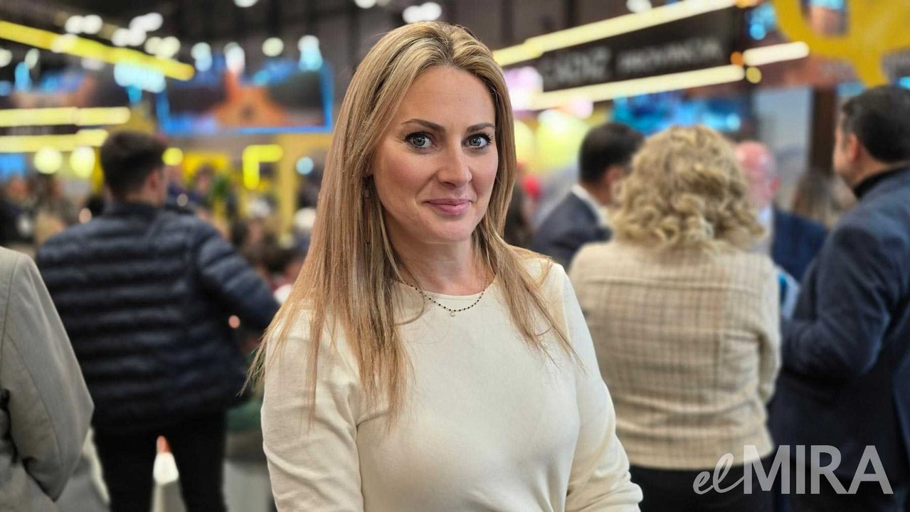 Ana Belén Morillo: “Más de 20.000 personas pasan por la Pasarela Flamenca en Jerez”