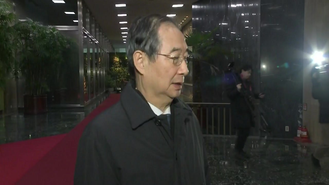 검찰, 한덕수 총리 소환 조사...계엄 선포 국무회의 추궁 / YTN