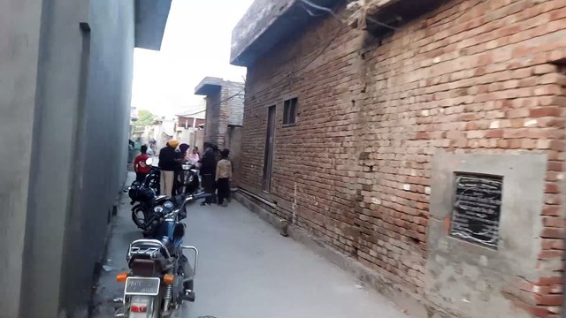 ਜੀਰਾ ਪੁਲਿਸ ਵੱਲੋਂ ਇਕ ਕਰੋੜਦੋ ਲੱਖ90 ਹਜ ਰੁਪਏ ਦੀ ਪ੍ਰੋਪਰਟੀ ਕੀਤੀ ਫਰੀਜ ਦੋਨਾਂ ਭਰਾਵਾਂ ਤੇ 8-8 9-9 ਪਰਚੇ ਹਨ ਦਰਜ ਲੰਬੇ ਸਮੇਂ ਤੋਂ ਕਰ ਰਹੇ ਨਸ਼ੇ ਦੀ ਤਸਕਰੀ ਤਸਕਰੀ ਕਰਕੇ ਬਣਾਈ ਹੈ ਜਾਇਦਾਦ
