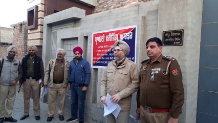 ਜੀਰਾ ਪੁਲਿਸ ਵੱਲੋਂ ਇਕ ਕਰੋੜਦੋ ਲੱਖ90 ਹਜ ਰੁਪਏ ਦੀ ਪ੍ਰੋਪਰਟੀ ਕੀਤੀ ਫਰੀਜ   ਦੋਨਾਂ ਭਰਾਵਾਂ ਤੇ 8-8 9-9 ਪਰਚੇ ਹਨ ਦਰਜ  ਲੰਬੇ ਸਮੇਂ ਤੋਂ ਕਰ ਰਹੇ ਨਸ਼ੇ ਦੀ ਤਸਕਰੀ ਤਸਕਰੀ ਕਰਕੇ ਬਣਾਈ ਹੈ ਜਾਇਦਾਦ