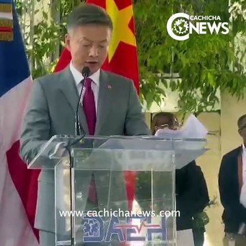 China fortalece relaciones con RD; entrega 120 ambulancias a la DAEH