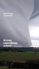 Les images d'un impressionnant orage supercellulaire dans le ciel de Sāo Paulo