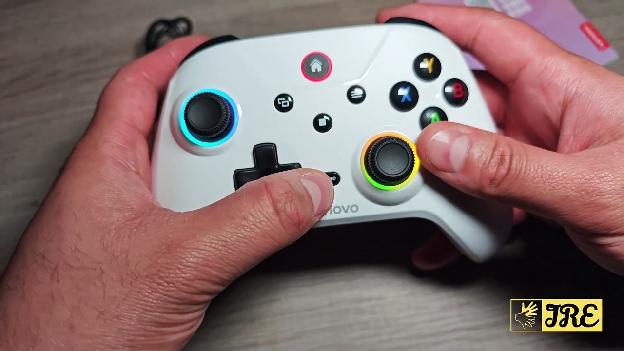 Lenovo Thinkplus S02 Wireless Bluetooth RGB Gaming Controller (Review)