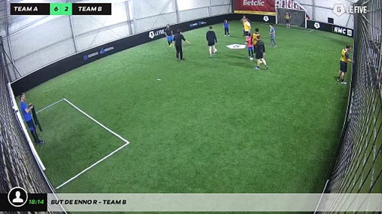 But de Enno R - Team B