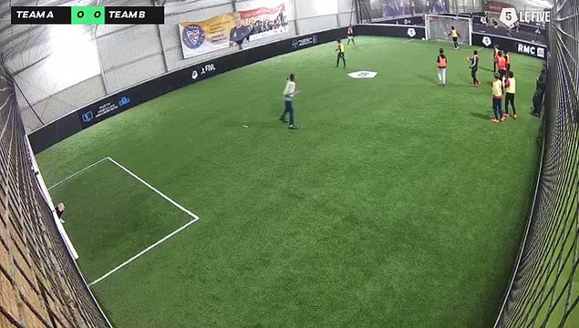 22/01 à 17:27 - Football Terrain 1 (LeFive P13)