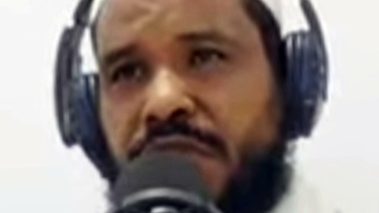 وَأَنَّهُ كَانَ رِجَالٌ مِنَ الإنْسِ يَعُوذُونَ بِرِجَالٍ مِنَ الْجِنِّ
