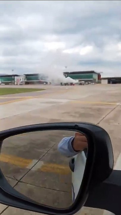 Avión operado por Flybondi sufrió desperfecto en Jujuy y quedó envuelto en humo
