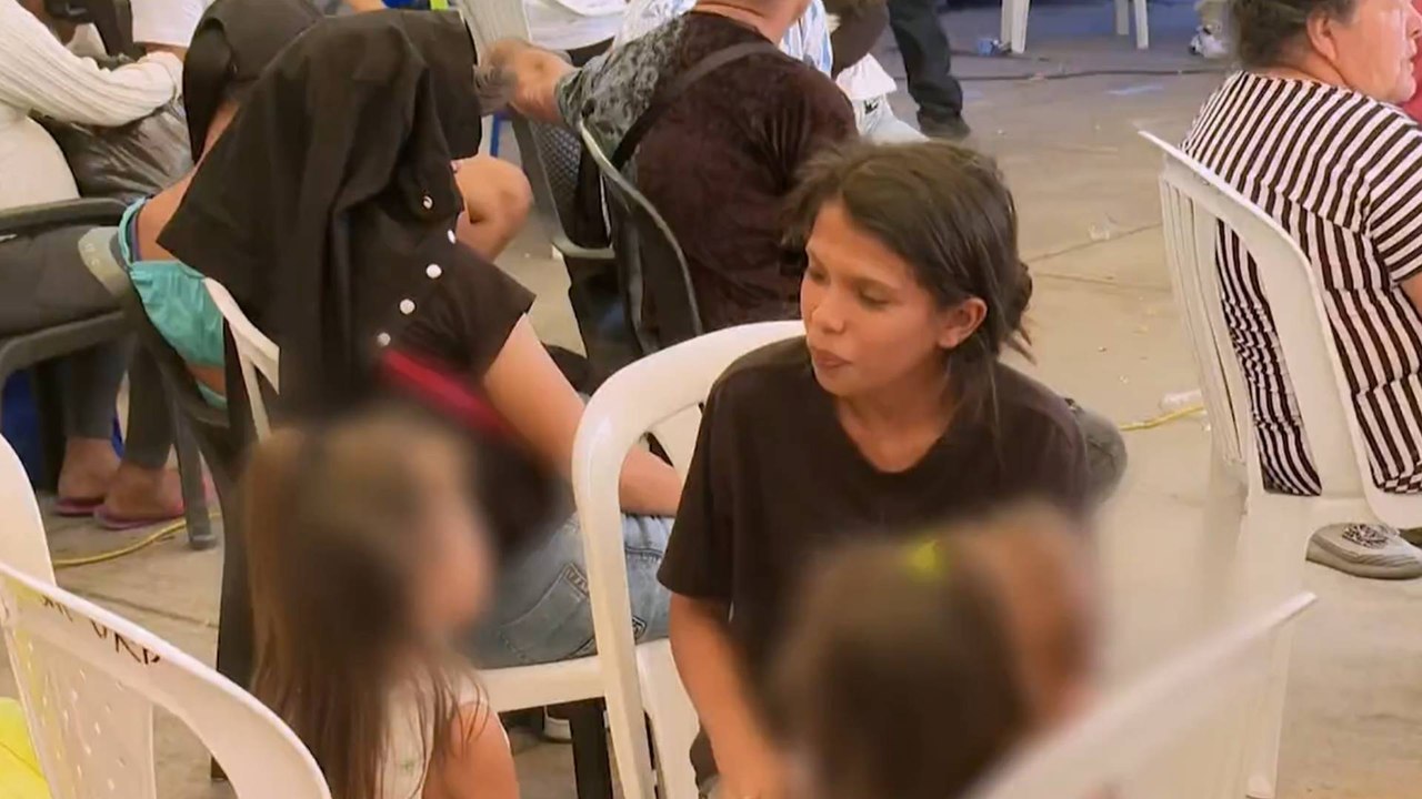 Gemelas desplazadas por la guerra en el Catatumbo en riesgo por falta de medicamentos