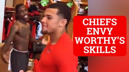 Xavier Worthy impresses Chiefs teammates with locker room trick shot