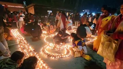 ৰাম মন্দিৰৰ প্ৰাণ প্ৰতিষ্ঠাৰ বৰ্ষপূৰ্তি উপলক্ষে বশিষ্ঠ মন্দিৰত প্ৰজ্বলন কৰা হল এক লাখ এঘাৰ হাজাৰ এশ এঘাৰ গছি চাকি