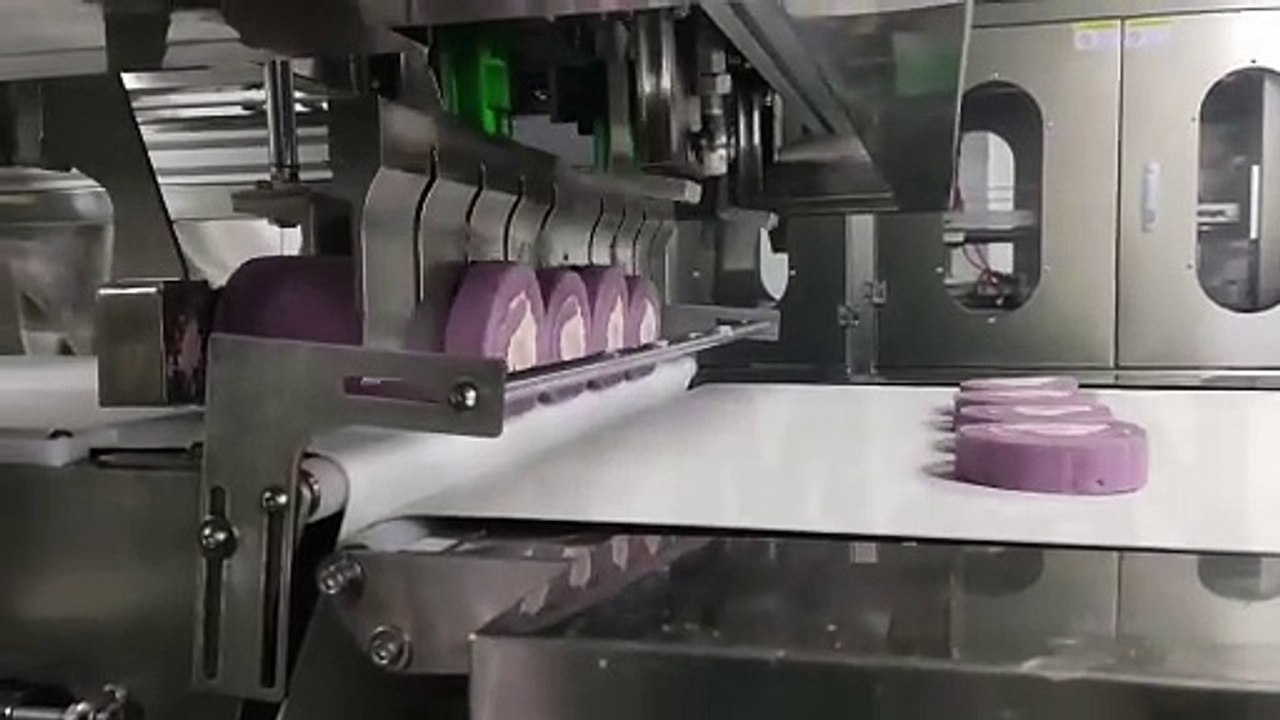 Ultrasonic Swiss Roll Cake Cutting, Perfect Presentation of Each Piece