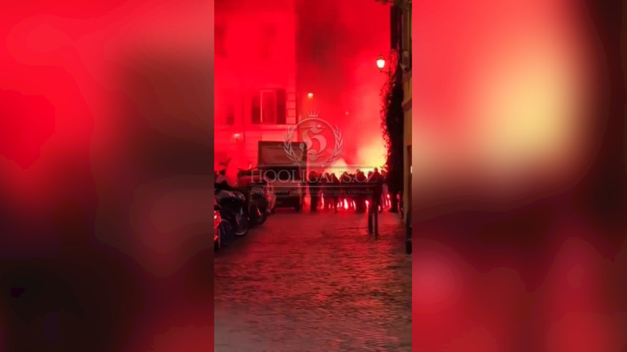 Lazio-Real Sociedad, agguato nel centro di Roma contro i tifosi spagnoli: bombe carta e coltellate da ultrà biancocelesti
