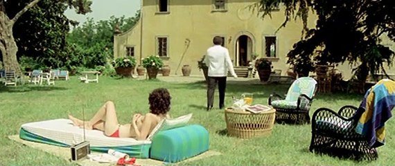 The Family Vice  1975 ‧ Comedy/Romance