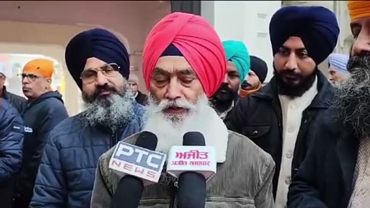ਮਸ਼ਹੂਰ ਤਬਲਾ ਵਾਦਕ ਉਸਤਾਦ ਜਾਕਿਰ ਹੁਸੈਨ ਦੇ ਛੋਟੇ ਭਰਾ ਫਜ਼ਲ ਕੁਰੈਸ਼ੀ ਤੇ ਉਹਨਾਂ ਦੇ ਸ਼ਾਗਿਰਦ ਸੱਚਖੰਡ ਸ੍ਰੀ ਹਰਿਮੰਦਰ ਸਾਹਿਬ ਵਿਖੇ ਹੋਏ ਨਤਮਸਤਕ