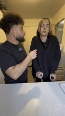 Experte en dégustation de cornichons 😂