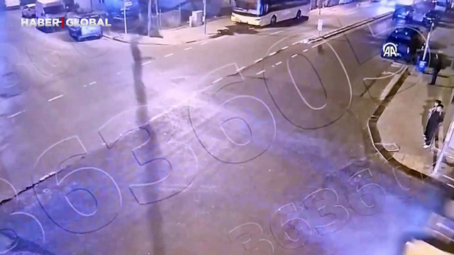 Servis minibüsü ile özel halk otobüsü çarpıştı: 2 yaralı