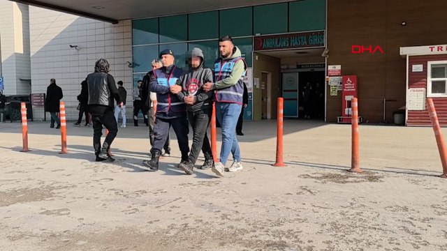 Bursa'da dehşete düşüren olay! Arkadaşını bıçakladı, kaçarken yanındaki arkadaşı öldü