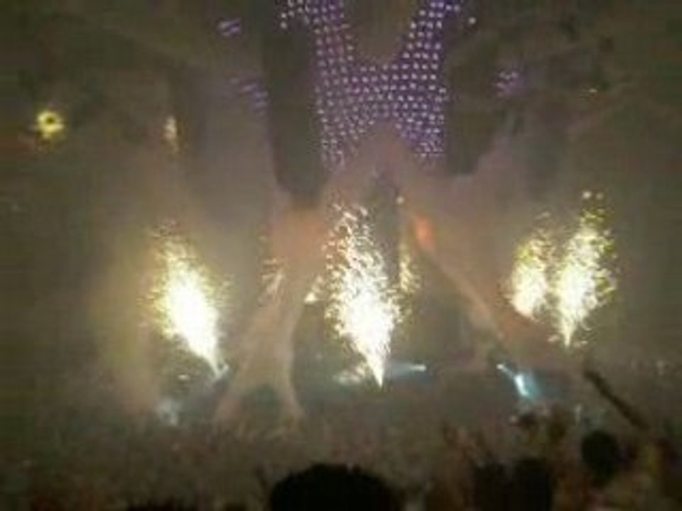 Sensation white 2008 053
