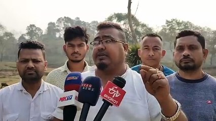 অসমৰ ভূমিত পুনৰ নগালেণ্ডৰ দপদপনি। শিৱসাগৰৰ হালোৱাটিঙত নগাই খান্দিছে বিবদমান এলেকাৰ ভূমি।অসম-নগালেণ্ড সীমান্তত নগালেণ্ডে খান্দিছে পাহাৰৰ টিলা।পাঁচ বছৰ পূৰ্বে উক্ত টিলাতে শিৱসাগৰ প্ৰশাসনে বিঅ'পি স্থাপনৰ