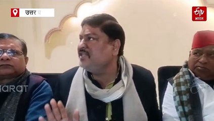 मिल्कीपुर विधानसभा उपचुनाव; जिलाधिकारी से मिले सपा सांसद व पूर्व मंत्री, चुनाव में कर्मचारियों की तैनाती पर खड़े किए सवाल