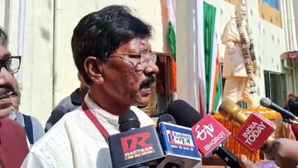 रांची में नेताजी की जिस प्रतिमा का आज हुआ अनावरण, वह कई मायनों में है बेहद खास. पढ़िए ये रिपोर्ट...