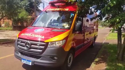 Idosa tropeça e sofre queda dentro de casa no Cataratas