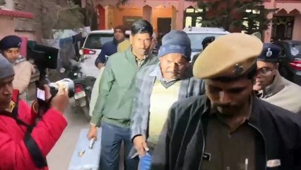 2 करोड़ कैश, सोने-चांदी का अंबार, बेतिया के DEO ने काली कमाई से बनाई अकूत संपत्ति