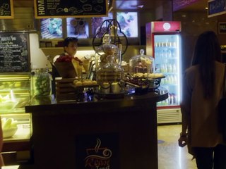 Hello Mini Season 2 Episode 4 - Last Chance, Mini