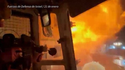 Cientos de palestinos huyen de Yenín en tercer día de operación israelí