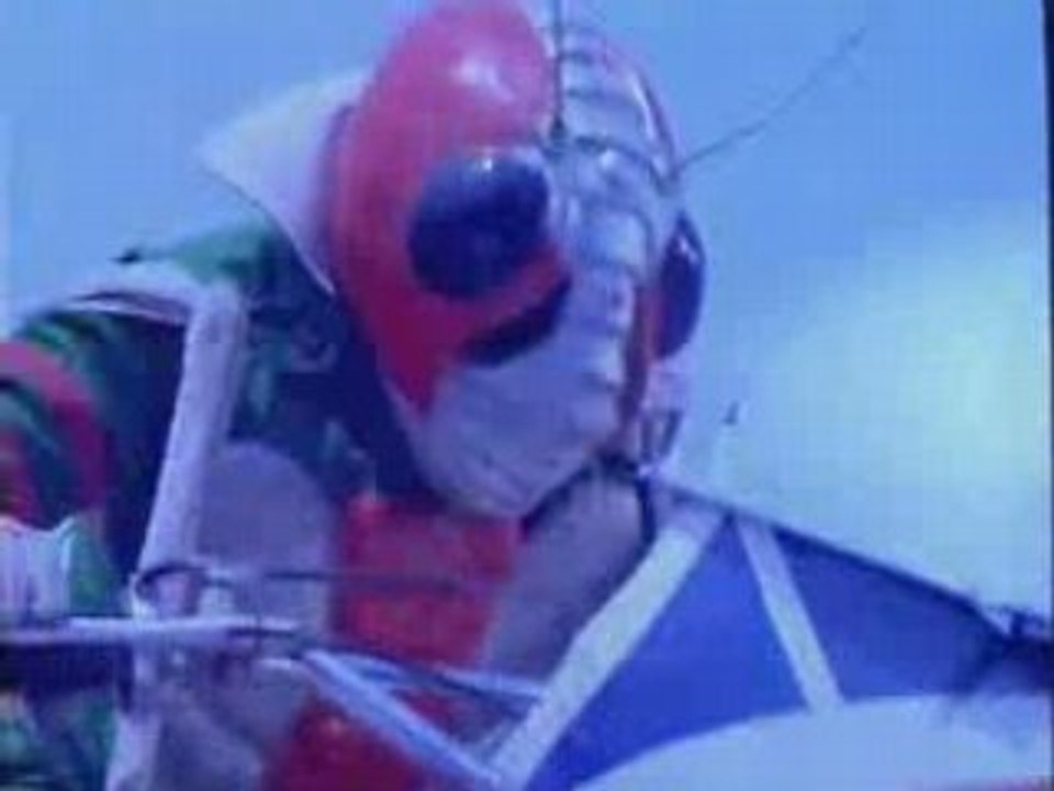 Hanuman and the 5 Kamen Riders : Baston géante