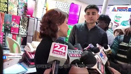 চুঁচুড়া মেলায় স্টল দিয়ে ট্রোলের শিকার রচনা