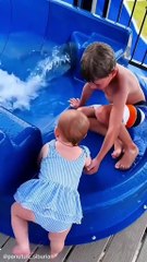 Funnyvideos 😂 funnybaby-funny moments-funny fail😁