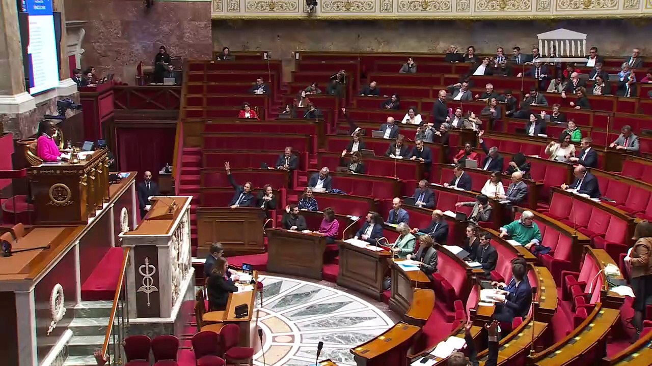 3ème séance : Lutter contre les pannes d’ascenseurs non pris en charge (suite) ; Mesures d'urgence pour protéger nos enfants accueillis en crèches privées à but lucratif ; Accélérer la rénovation énergétique des logements - Jeudi 23 janvier 2025