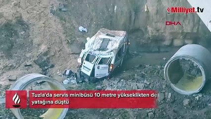Tuzla'da servis minibüsü şarampole yuvarlandı!