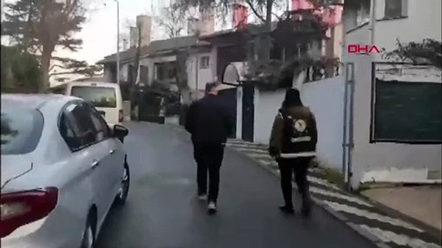 Menajer Ayşe Barım ''Gezi Parkı''ndan gözaltına alındı