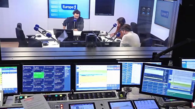 «Enquête Exclusive : Ukraine, une jeunesse sacrifiée» : Bernard de La Villardière est l'invité de Culture médias