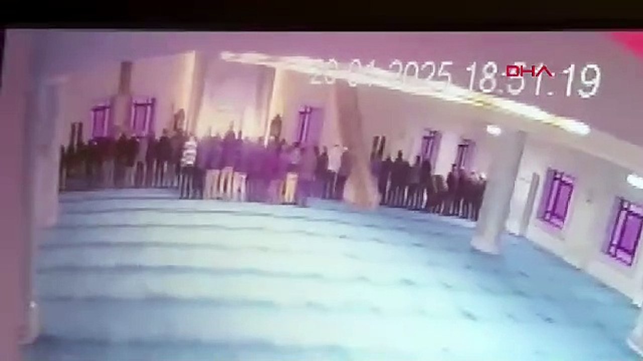 İstanbul- Gaziosmanpaşa'da namaz sırasında kalp krizi geçiren adam hayatını kaybetti