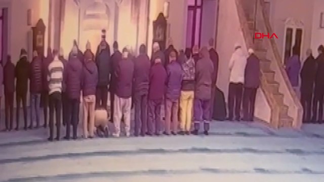 Namaz sırasında kalp krizi geçiren adam hayatını kaybetti